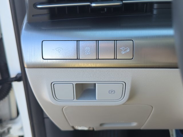 Used 2025 Hyundai Kona SEL AWD/4WD image 23