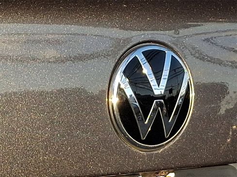 Used 2024 Volkswagen Jetta S image 30