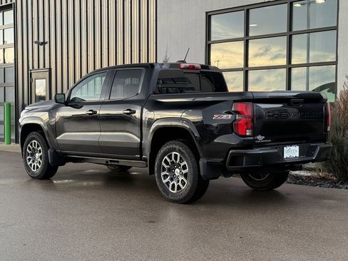Used 2024 Chevrolet Colorado Z71 image 3