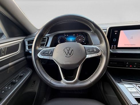 Used 2024 Volkswagen Atlas Cross Sport SE FWD image 12
