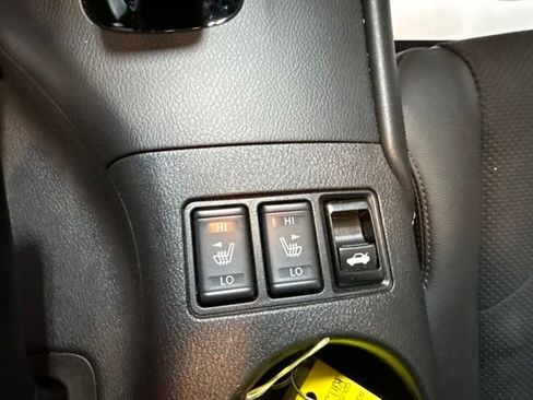 Used 2024 Nissan Z Performance w/ Heritage Edition RWD image 10