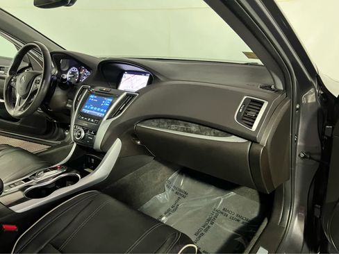 Used 2018 Acura TLX V6 w/ Advance Package FWD image 30