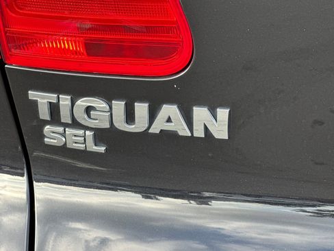 Used 2016 Volkswagen Tiguan SEL image 12