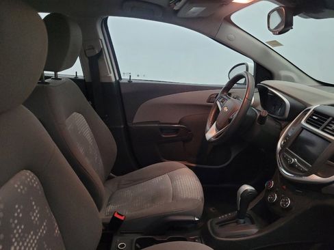 Used 2020 Chevrolet Sonic LT image 21