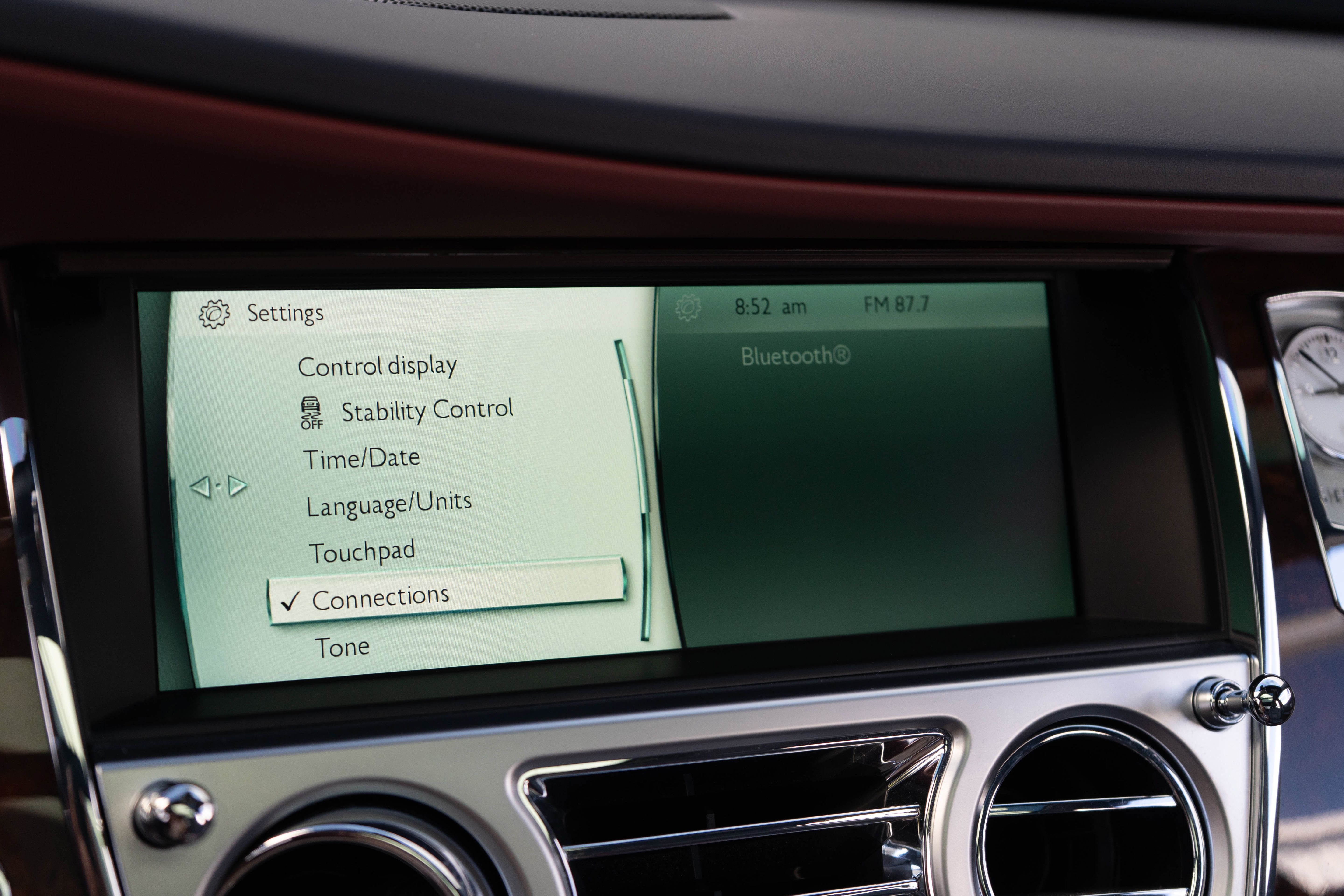 Used 2017 Rolls-Royce Ghost RWD image 21