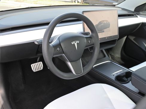 Used 2023 Tesla Model 3 Performance image 15