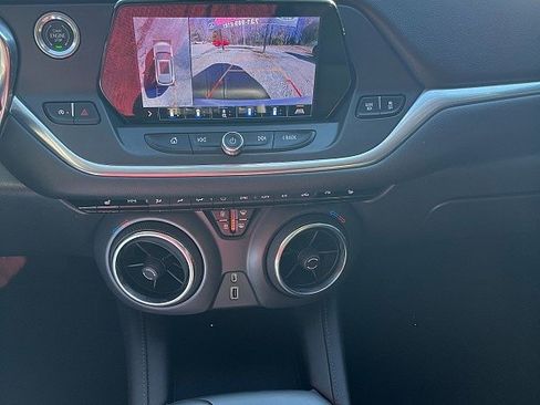 Used 2020 Chevrolet Blazer LT w/ Sound & Technology Package image 8