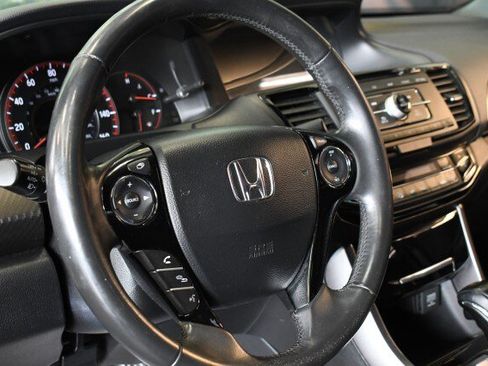 Used 2016 Honda Accord Sport image 20