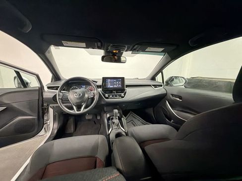 Used 2025 Toyota Corolla SE FWD image 19