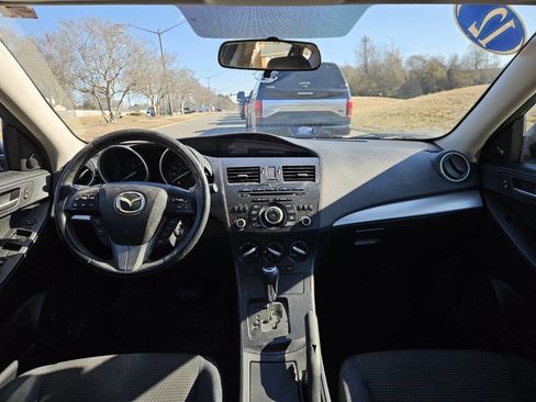 Used 2012 MAZDA MAZDA3 i Touring image 17
