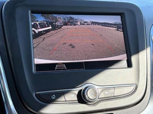 Certified 2023 Chevrolet Equinox LT w/ LPO, Floor Liner Package image 12