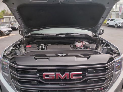 New 2026 GMC Sierra 1500 AT4 w/ AT4 Premium Package AWD/4WD image 17