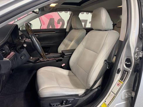 Used 2013 Lexus ES 350 w/ Premium Pkg image 19