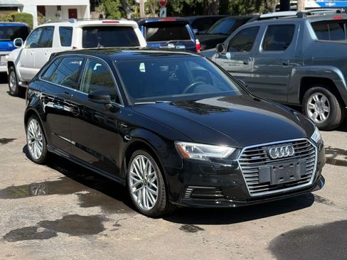 Used 2018 Audi A3 e-tron Premium Plus w/ Technology Package FWD image 1