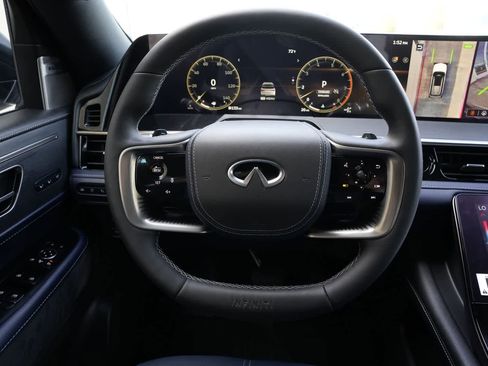 New 2026 INFINITI QX80 4WD image 9