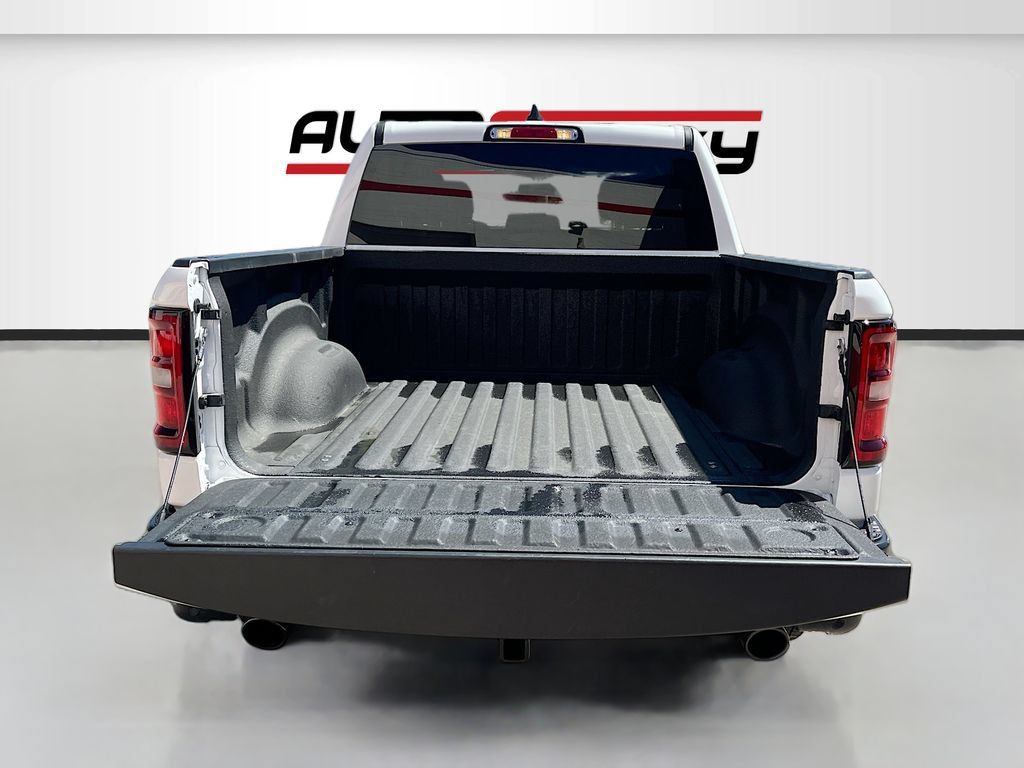 Used 2025 RAM 1500 Tradesman AWD/4WD image 25