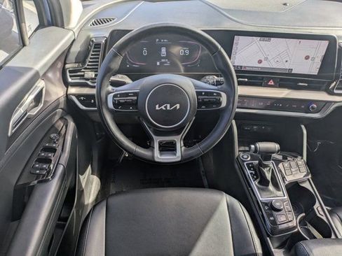 Used 2023 Kia Sportage EX image 13