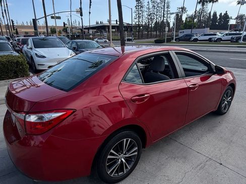 Used 2016 Toyota Corolla LE FWD image 3