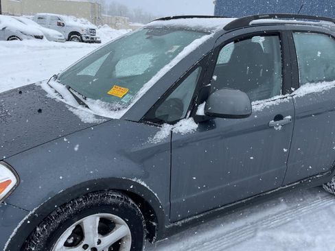 Used 2008 Suzuki SX4 AWD Hatchback image 4