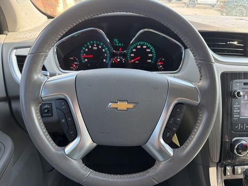 Used 2016 Chevrolet Traverse LT image 43