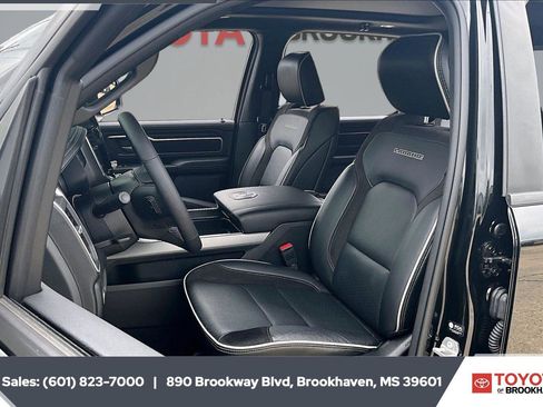 Used 2025 RAM 1500 Laramie w/ Night Edition AWD/4WD image 18