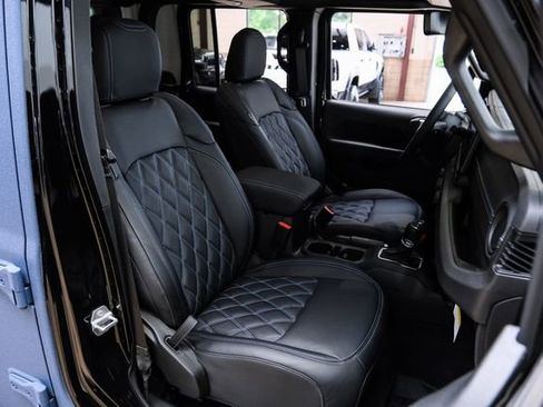 Used 2025 Jeep Gladiator Sport AWD/4WD image 72