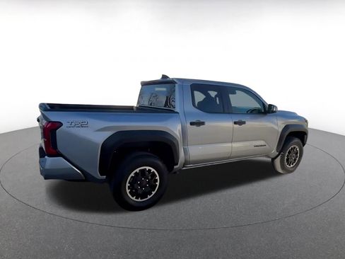 Used 2025 Toyota Tacoma TRD Off-Road image 15