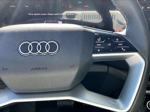 Used 2025 Audi Q5 Premium w/ Convenience Package AWD/4WD image 12