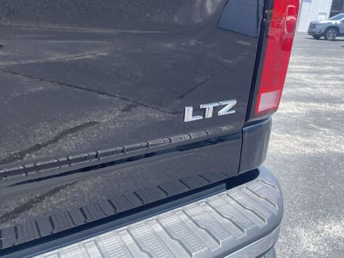 Certified 2025 Chevrolet Silverado 2500 LTZ w/ LTZ Premium Package AWD/4WD image 5
