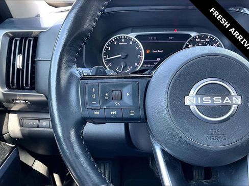 Used 2022 Nissan Pathfinder SL AWD/4WD image 11