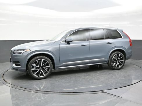 Used 2023 Volvo XC90 B6 Plus AWD/4WD image 3