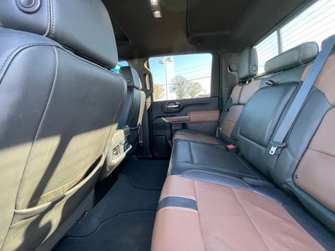 Used 2021 Chevrolet Silverado 2500 High Country w/ Z71 Off-Road Package image 17