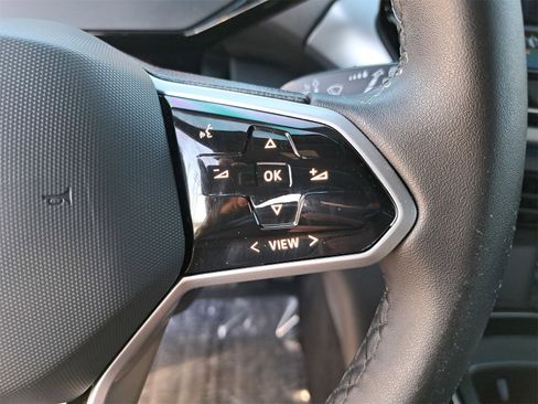 Certified 2023 Volkswagen ID.4 2WD image 17