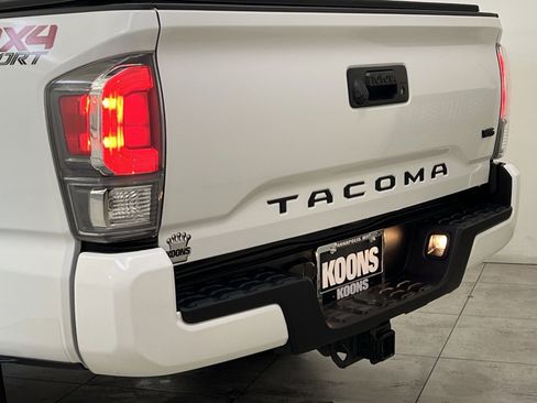 Used 2023 Toyota Tacoma TRD Sport image 27