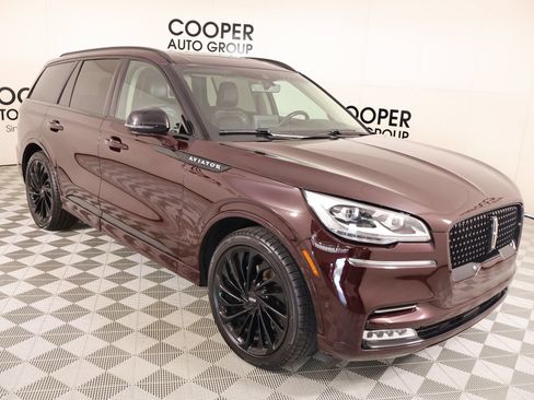 Certified 2023 Lincoln Aviator Reserve w/ Equipment Group 201A AWD/4WD image 1