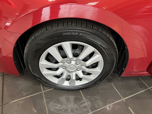 Used 2015 MAZDA MAZDA3 i Sport image 32