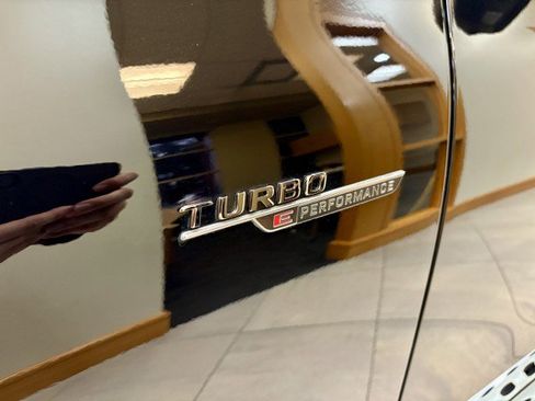 New 2025 Mercedes-Benz GLC 63 AMG S image 7