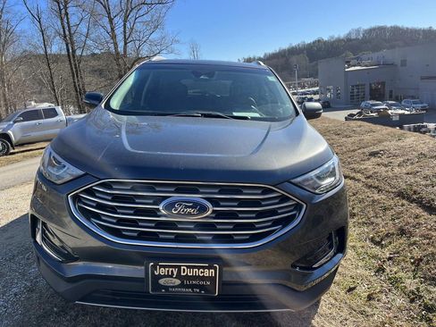 Used 2019 Ford Edge SEL w/ Equipment Group 201A image 8