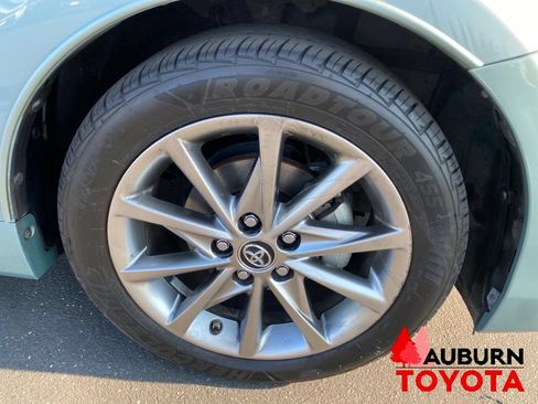 Used 2015 Toyota Prius V Five w/ Advanced Technology Package FWD image 9