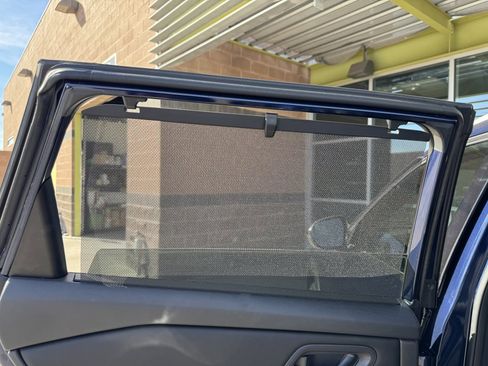 Used 2024 Nissan Rogue SL w/ SL Premium Package image 40