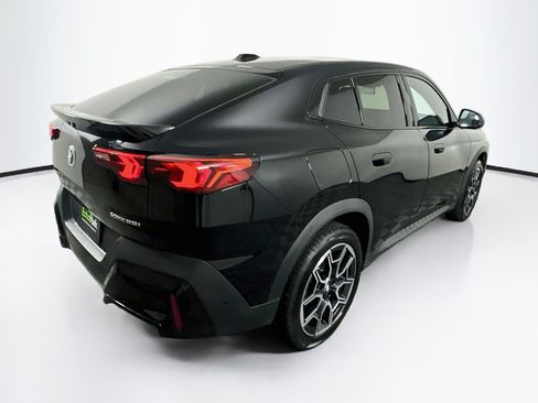 Used 2026 BMW X2 xDrive28i AWD/4WD image 9