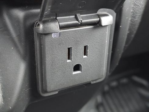 Used 2022 GMC Sierra 2500 Pro w/ Convenience Package image 26