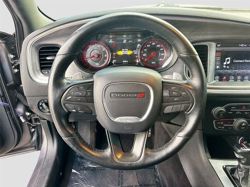 Used 2017 Dodge Charger R/T RWD image 11