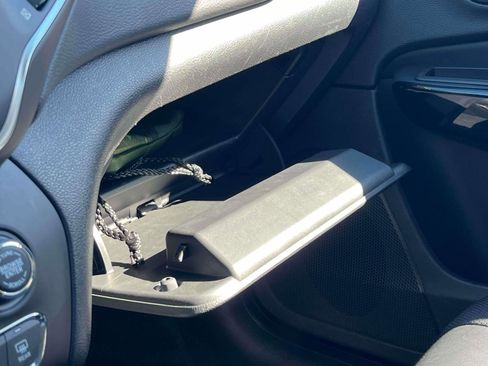 Used 2023 Jeep Cherokee Altitude Lux w/ Lux Elite Package image 10