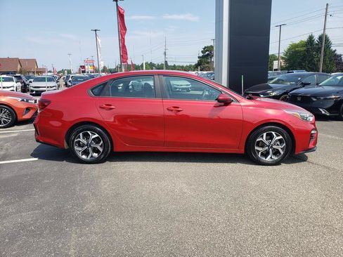 Used 2019 Kia Forte LXS FWD image 2