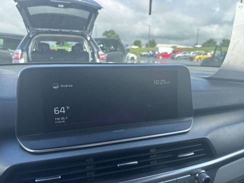 Used 2022 Kia Telluride S FWD image 15