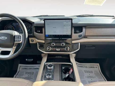 Used 2024 Ford Expedition Limited AWD/4WD image 11