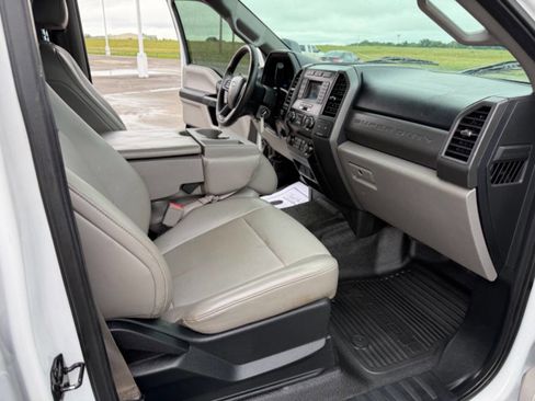 Used 2019 Ford F250 XL w/ STX Appearance Package AWD/4WD image 25