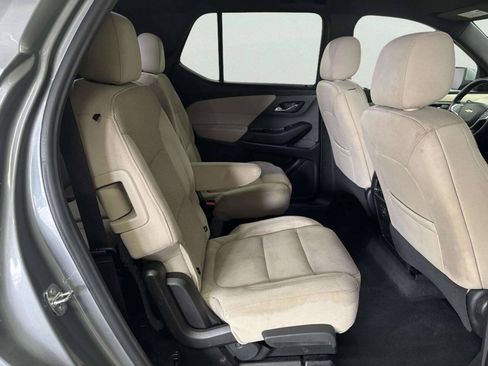 Used 2023 Chevrolet Traverse LT w/ LPO, Cargo Package AWD/4WD image 20