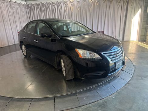 Used 2015 Nissan Sentra SV w/ Style Package FWD image 3